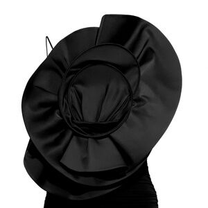 MAGDA BUTRYM H&M GATHERED TOP WITH ROSE APPLIQUÉ